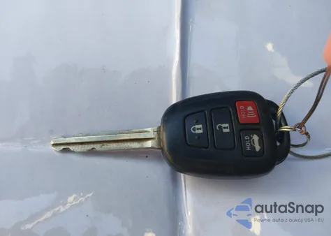 2016 Toyota Corolla Le z USA, uszkodzony, nr VIN 5YFBURHE5GP529297